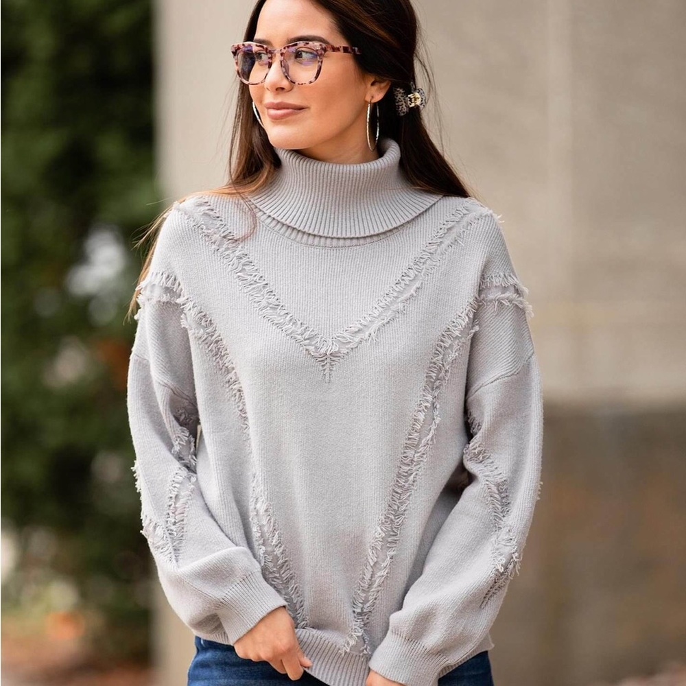 Buckle Willow & Root Fringe Turtleneck Sweater Women’s Size M